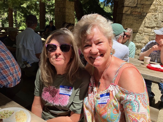 Holly (Cronemiller) Hetzel, Susan (Campbell) Weeks